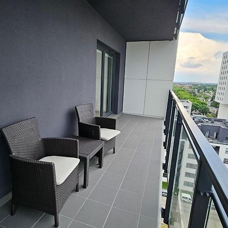 Apartament Bulgarska 59 - Sypialnia I Salon - 40M2 - Self Check In 24H Познань Экстерьер фото