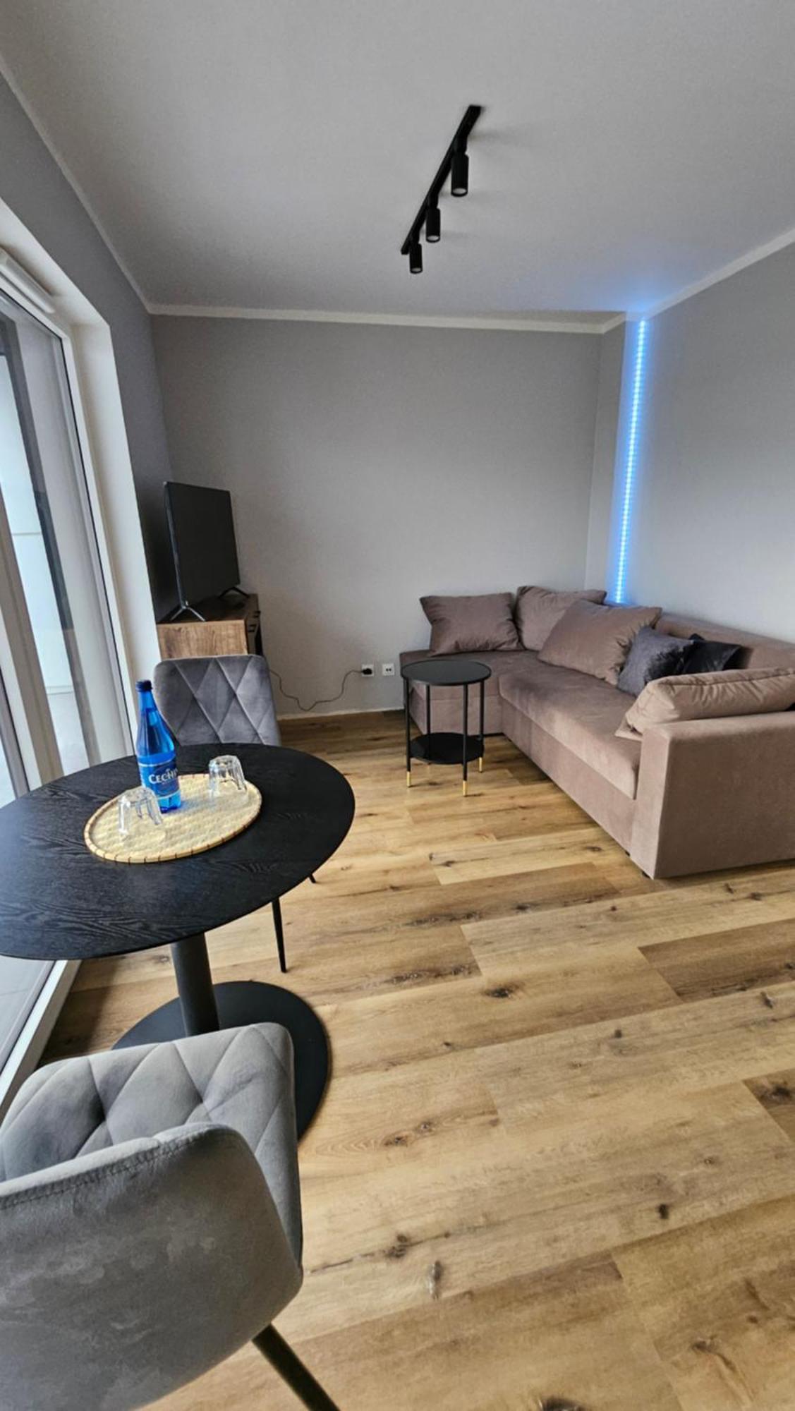 Apartament Bulgarska 59 - Sypialnia I Salon - 40M2 - Self Check In 24H Познань Экстерьер фото