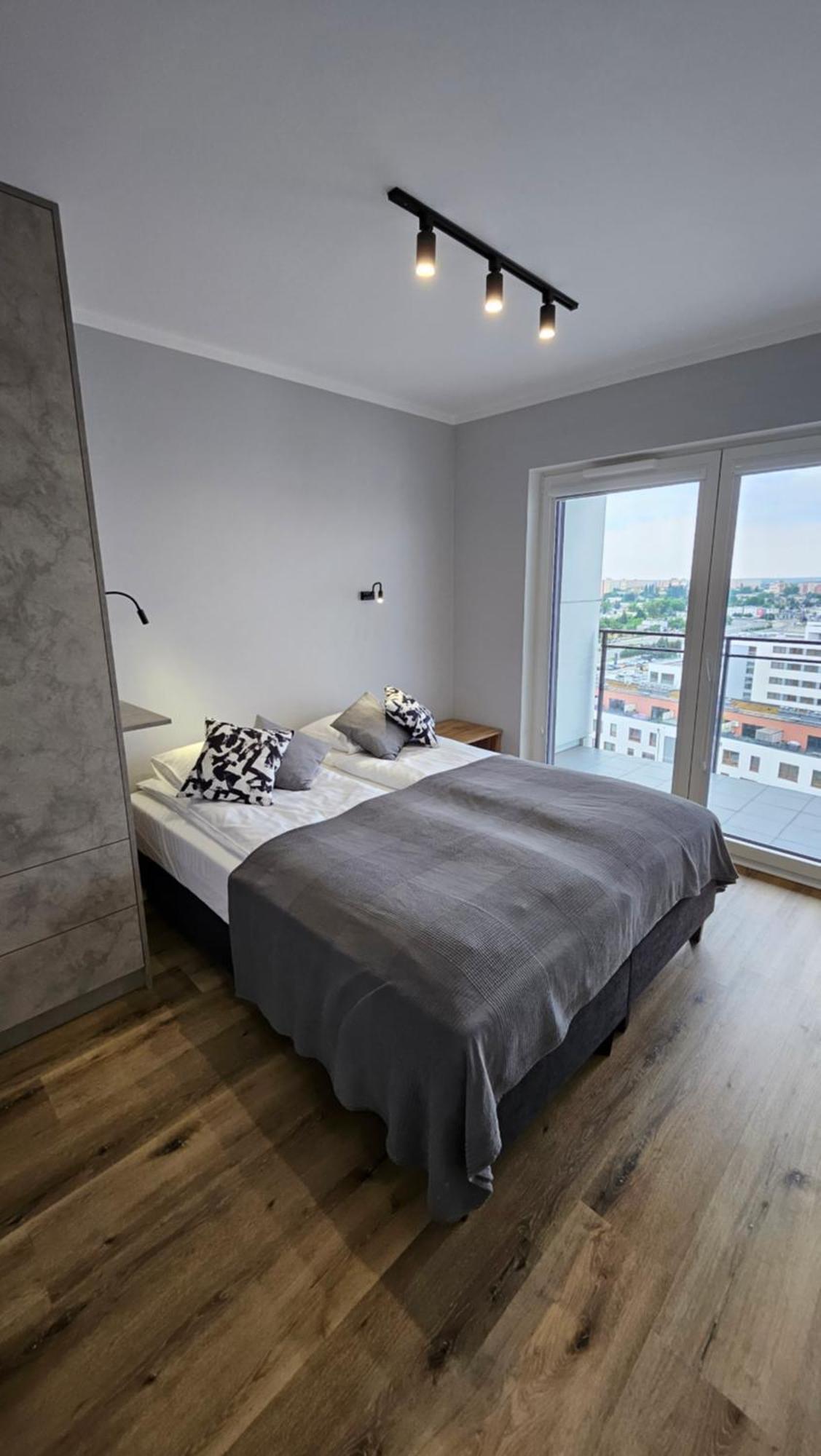 Apartament Bulgarska 59 - Sypialnia I Salon - 40M2 - Self Check In 24H Познань Экстерьер фото